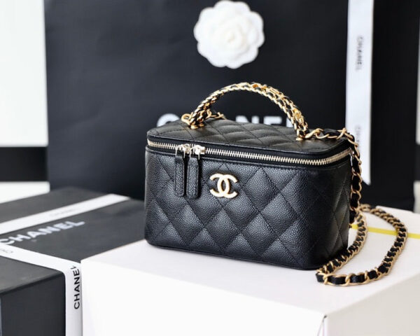 Chanel Small Vanity Bag 17cm Black - Image 8