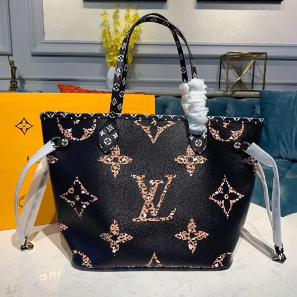 Louis Vuitton Neverfull MM Tote Bag 32cm Monogram Jungle Canvas Spring/Summer Collection M44676, Black