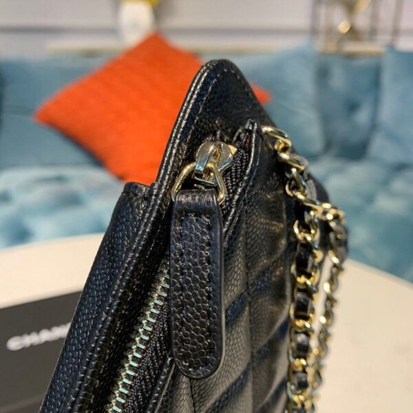 Chanel Mobile Phone Pouch Holder Shoulder Bag 12cm Caviar Leather Gold Hardware Fall/Winter Act 1 Collection, Black - Image 6