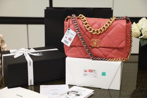Chanel 19 Flap Bag 26cm Goatskin Leather Spring/Summer Act 1 Collection, Rose Pink - Image 3