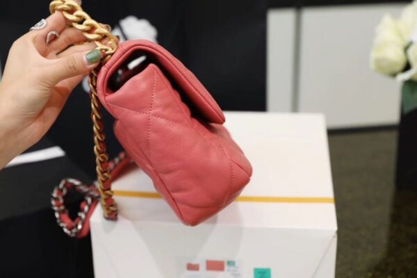 Chanel 19 Flap Bag 26cm Goatskin Leather Spring/Summer Act 1 Collection, Rose Pink - Image 19