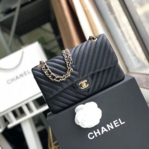 Chanel Chevron Classic Flap Bag 25cm Gold Hardware Caviar Leather Spring/Summer Collection Black