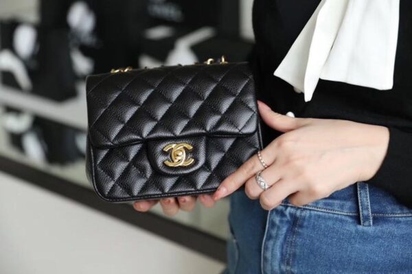 Chanel Classic Mini Flap Bag 18cm Gold Hardware Caviar Leather Spring/Summer Collection Black - Image 10