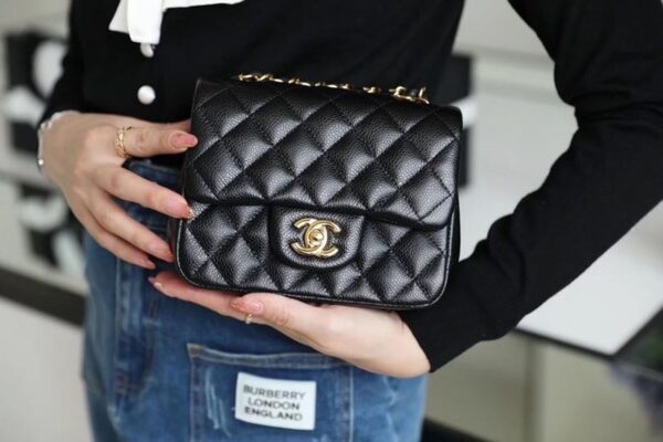 Chanel Classic Mini Flap Bag 18cm Gold Hardware Caviar Leather Spring/Summer Collection Black - Image 13