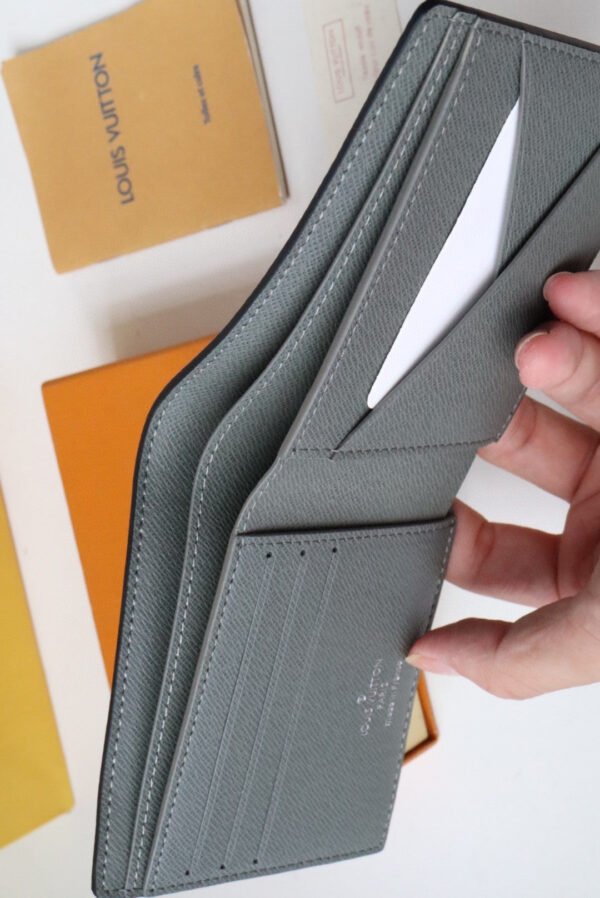 Louis Vuitton Multiple Wallet 12cm - Image 5