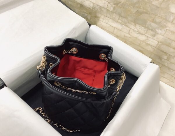 Chanel Classic Bucket Bag Gold Hardware 20cm Black - Image 3