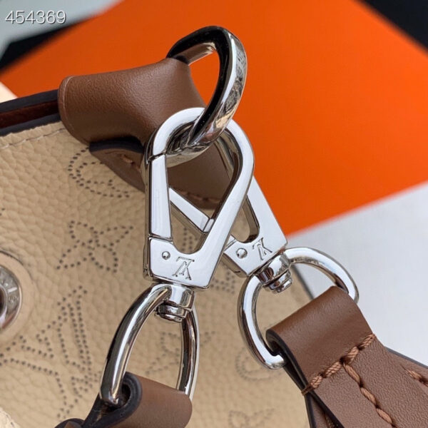 Louis Vuitton Muria Bag 22cm Mahina Calfskin Leather Spring/Summer Collection M55801 Cream - Image 7