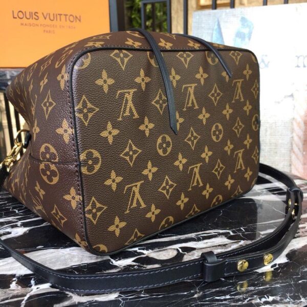 Louis Vuitton NoNo Bucket Bag Monogram Canvas Spring/Summer Collection M44020 Black - Image 6
