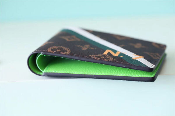 Louis Vuitton Multiple Wallet 12cm - Image 6