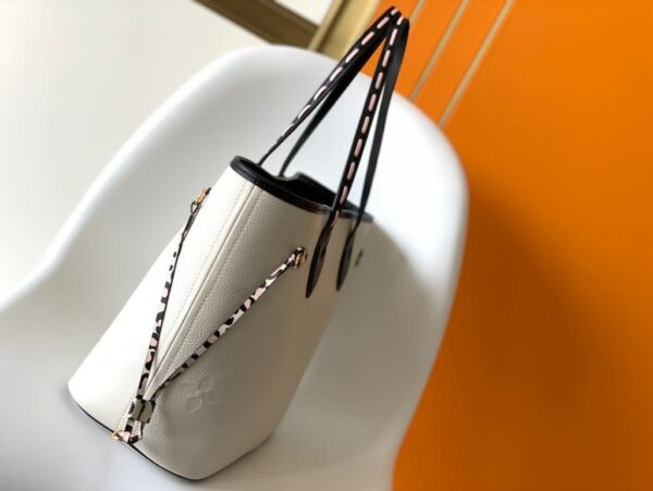 Louis Vuitton Neverfull MM Monogram Empreinte 31cm White - Image 2