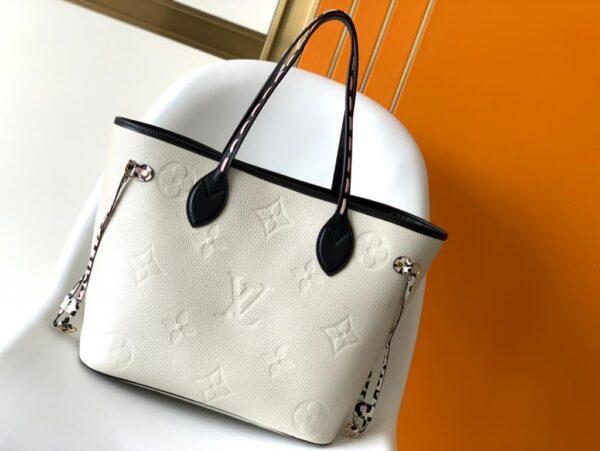 Louis Vuitton Neverfull MM Monogram Empreinte 31cm White - Image 3