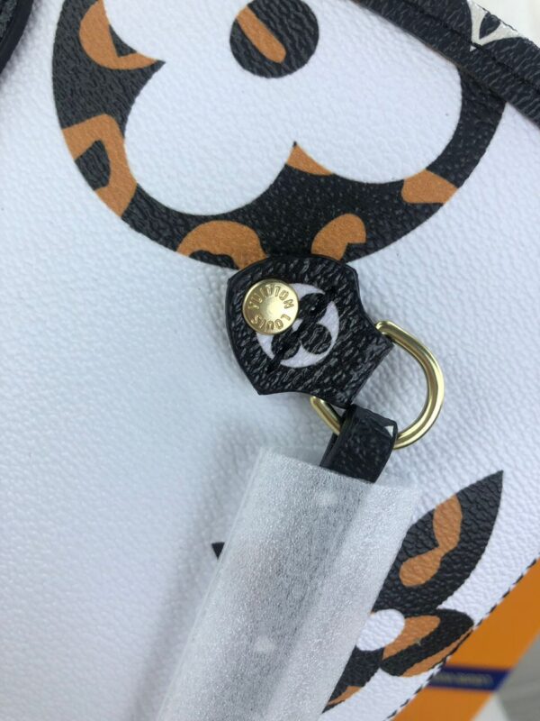 Louis Vuitton Neverfull MM Monogram Empreinte 31cm White/Orange - Image 5