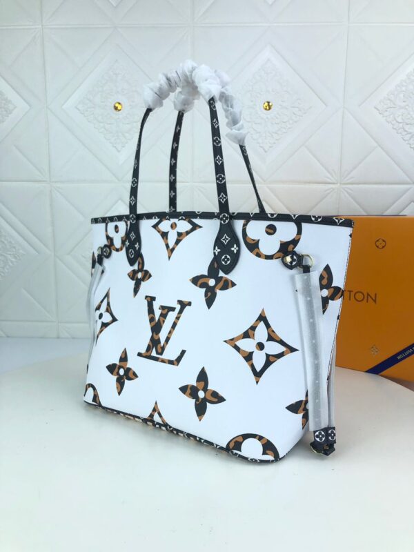Louis Vuitton Neverfull MM Monogram Empreinte 31cm White/Orange - Image 7