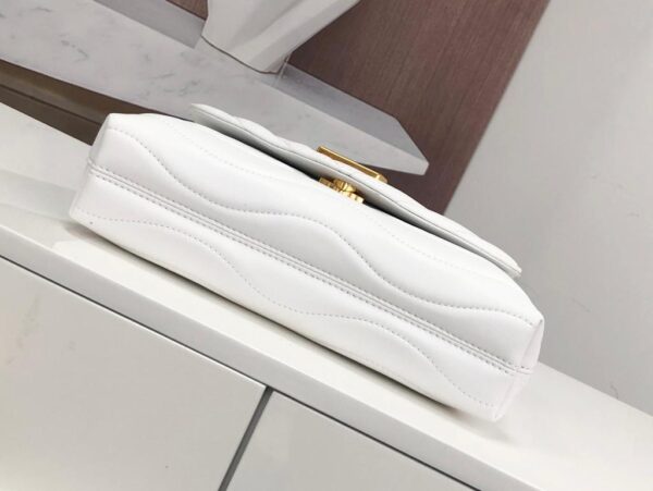Louis Vuitton New Wave Chain Bag 24cm White - Image 3