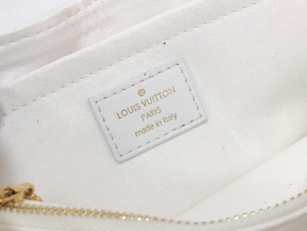 Louis Vuitton New Wave Chain Bag 24cm White - Image 8