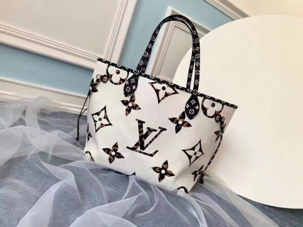 Louis Vuitton Neverfull MM Tote Bag 32cm Monogram Jungle Canvas Spring/Summer Collection M44716 Ivoire - Image 3