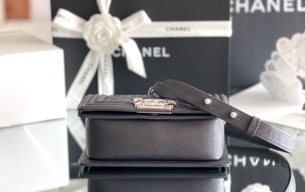 Chanel Mini Classic Flapbag 20cm Black - Image 5