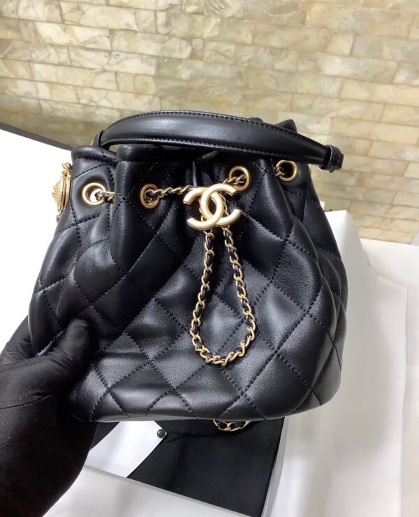 Chanel Classic Bucket Bag Gold Hardware 20cm Black - Image 6