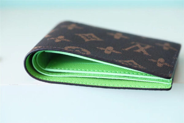 Louis Vuitton Multiple Wallet 12cm - Image 3