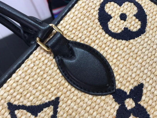 Louis vuitton Onthego MM Monogram 41cm/ Black - Image 4