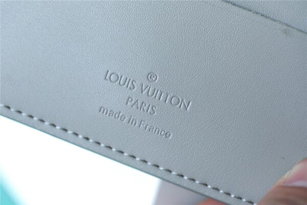 Louis Vuitton Multiple Wallet 12cm - Image 4
