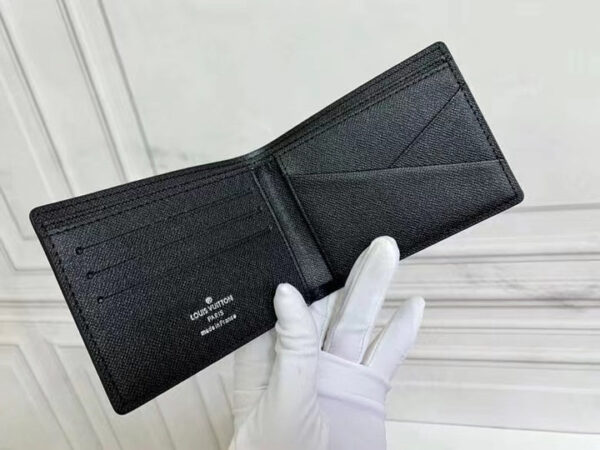 Louis Vuitton Multiple Wallet 12cm - Image 6