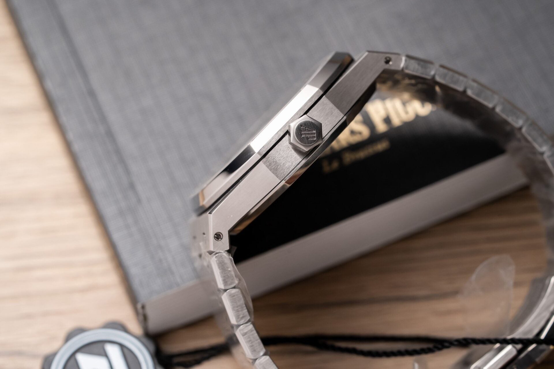 Audemars Piguet 15500ST Watch Black Dial 41mm - Image 3