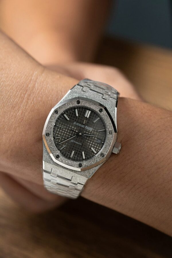 Audemars Piguet 15454 Fosted Gold Watch Grey Dial 37mm - Image 6