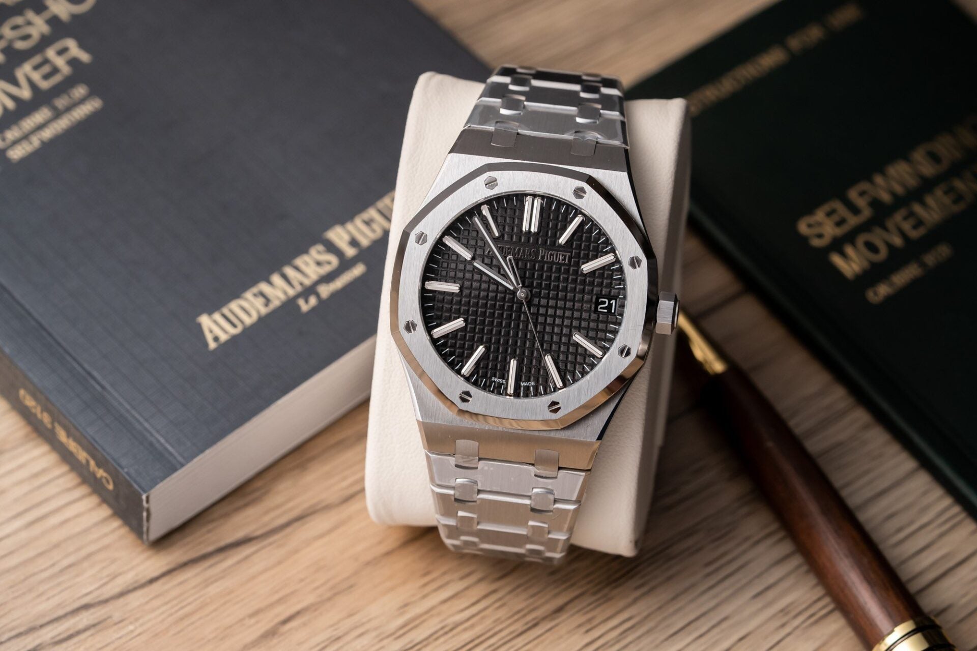 Audemars Piguet 15500ST Watch Black Dial 41mm