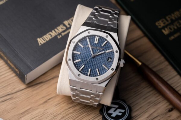 Audemars Piguet 15500ST Watch Blue Dial 41mm