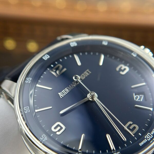 Audemars Piguet Code 11.59 Selfwinding 15210OR Watch Blue Dial 41mm - Image 6