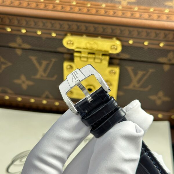 Audemars Piguet Code 11.59 Selfwinding 15210OR Watch Blue Dial 41mm - Image 12