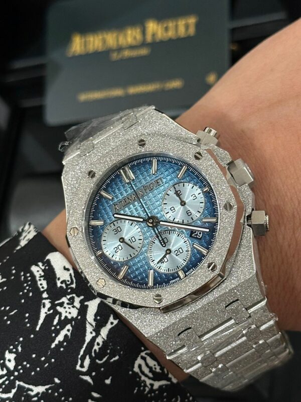 Audemars Piguet Royal Oak 26331BC Watch Frosted-Gold 41mm - Image 4
