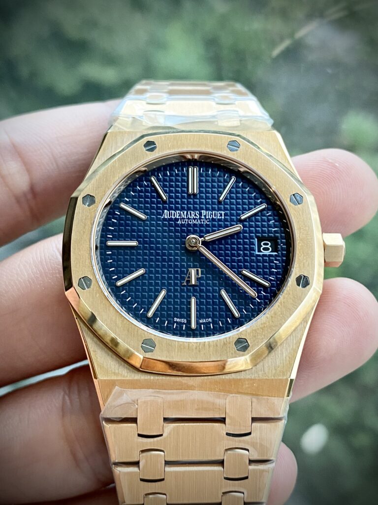 Audemars Piguet Watch Royal Oak 15202OR Jumbo Blue Dial 39mm - Image 4