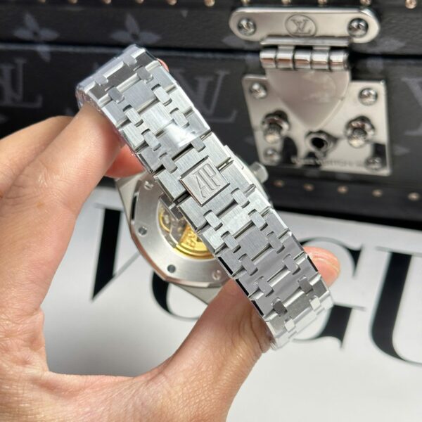 Audemars Piguet Royal Oak 15400ST Watch Blue Dial Metal Wire 41mm - Image 11