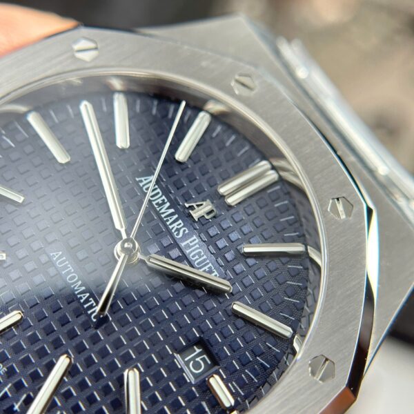 Audemars Piguet Royal Oak 15400ST Watch Blue Dial Metal Wire 41mm - Image 6