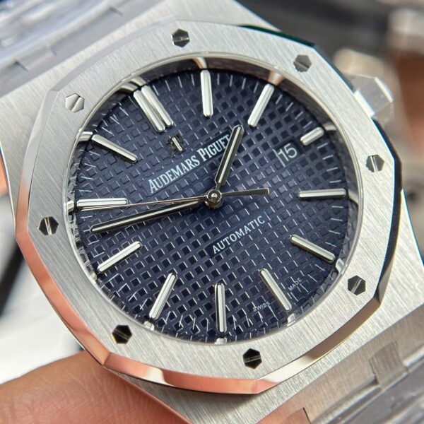 Audemars Piguet Royal Oak 15400ST Watch Blue Dial Metal Wire 41mm - Image 5