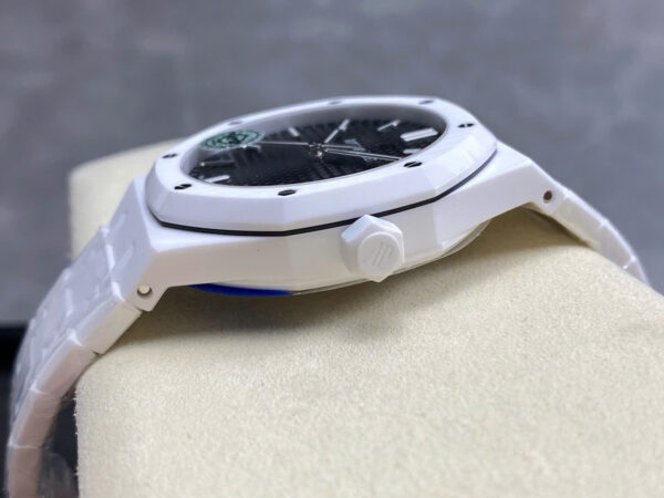 Audemars Piguet Royal Oak 15500 Dial Black Watch White Ceramic 41mm - Image 9