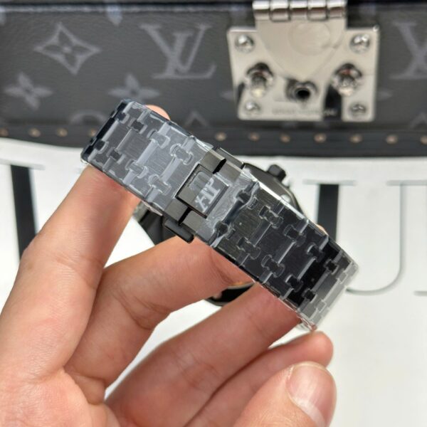 Audemars Piguet Royal Oak 15500 Watch Black Dial 41mm - Image 11