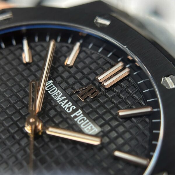 Audemars Piguet Royal Oak 15500 Watch Black Dial 41mm - Image 6