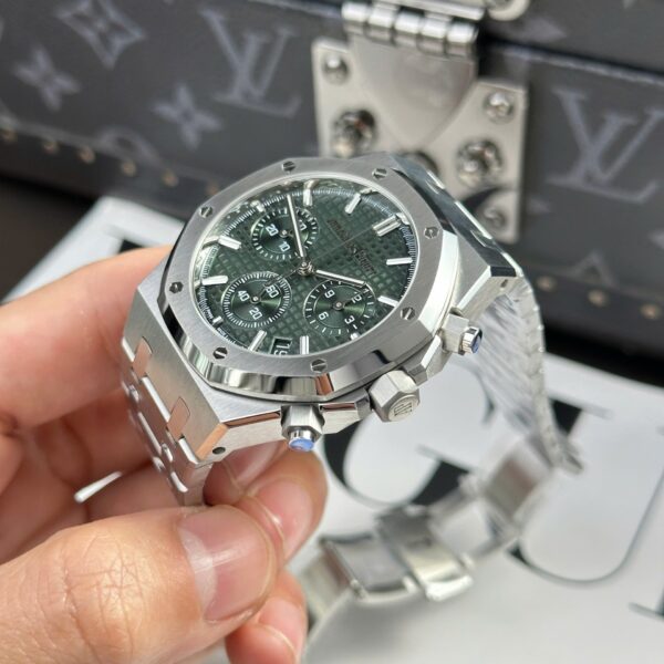 Audemars Piguet Royal Oak 26240ST Watch Green Dial 41mm - Image 4
