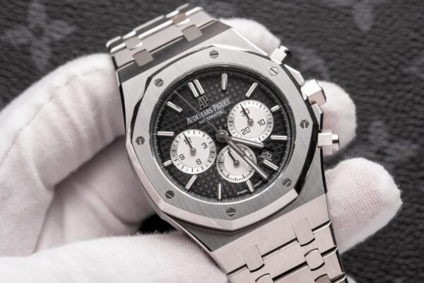 Audemars Piguet Royal Oak 26331ST Watch Black Dial 41mm - Image 3