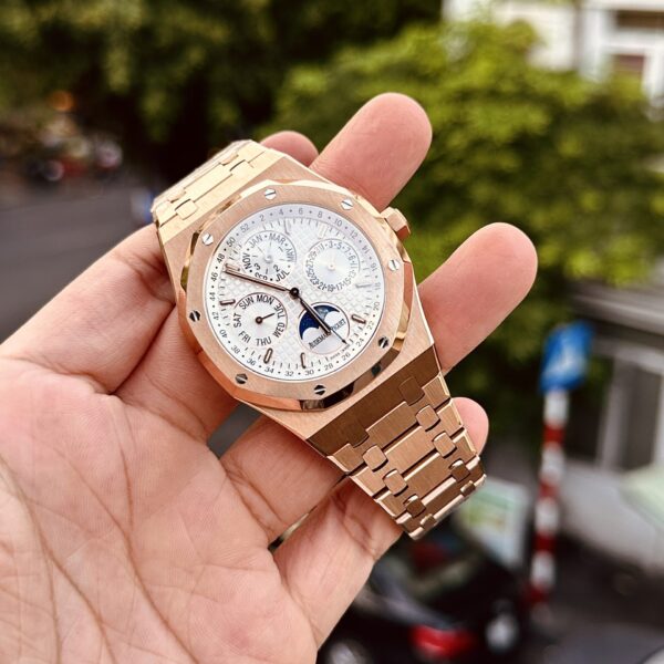 Audemars Piguet Royal Oak 26574OR White Dial Watch 41mm - Image 4
