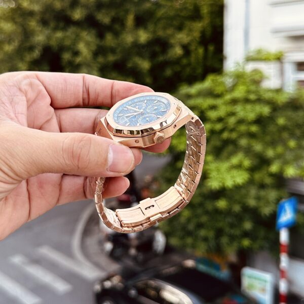 Audemars Piguet Royal Oak 26574OR Blue Dial Watch 41mm - Image 4