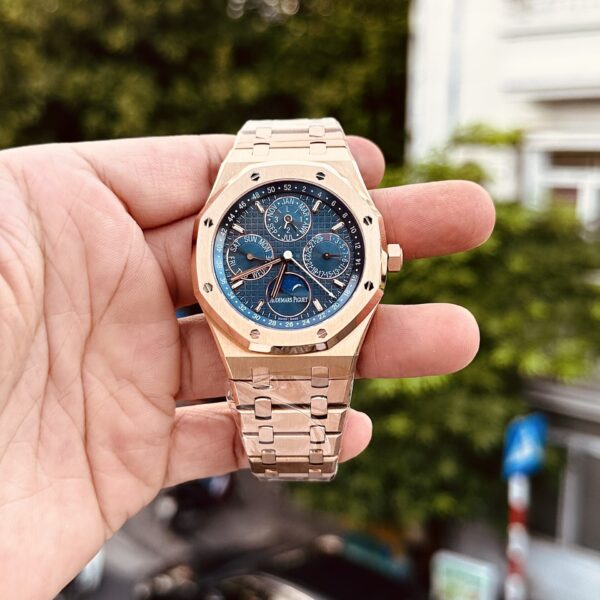 Audemars Piguet Royal Oak 26574OR Blue Dial Watch 41mm - Image 2