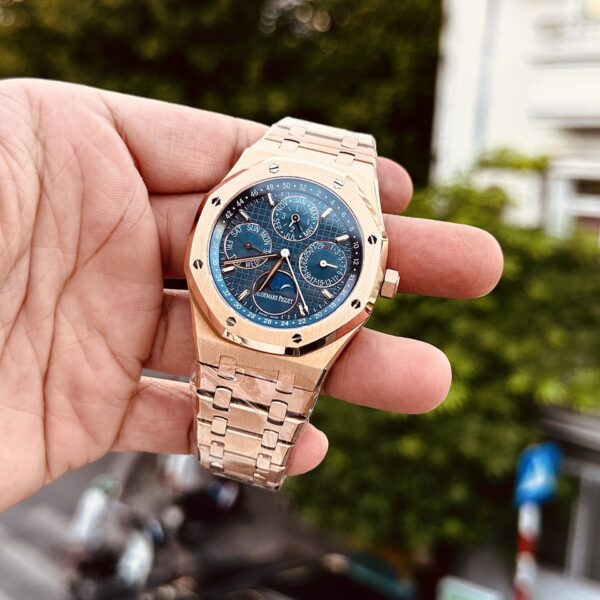 Audemars Piguet Royal Oak 26574OR Blue Dial Watch 41mm - Image 3