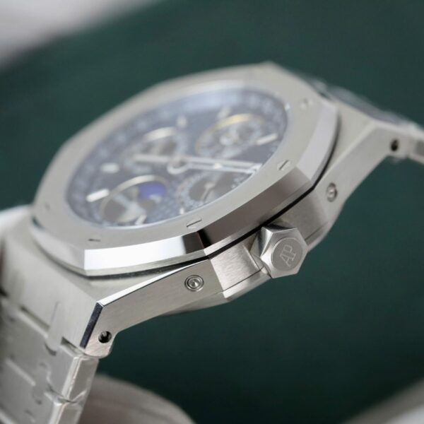 Audemars Piguet Royal Oak 26574TI Watch Blue Dial Metal Wire 41mm - Image 7