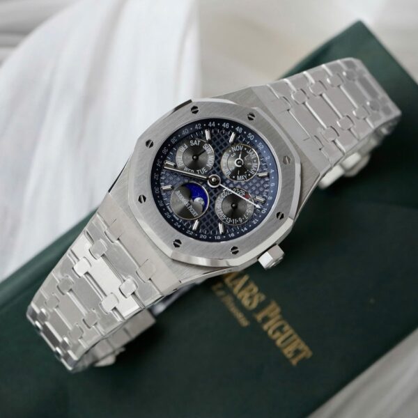 Audemars Piguet Royal Oak 26574TI Watch Blue Dial Metal Wire 41mm - Image 2