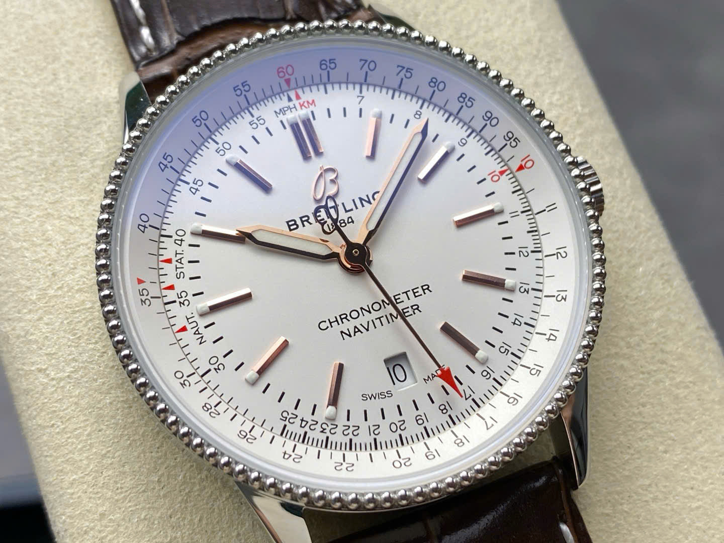 Breitling Navitimer Watch Brown Leather Strap 41mm - Image 3