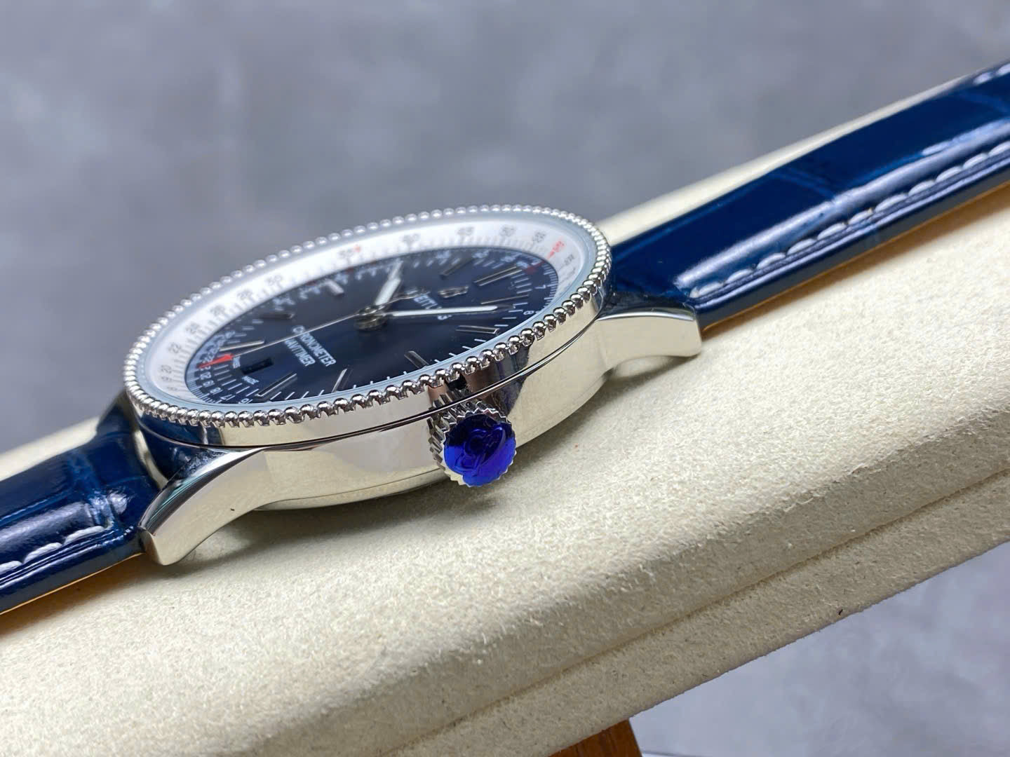 Breitling Navitimer Watch Blue Dial 41mm - Image 6